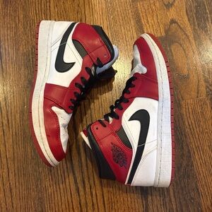 Jordan 1 Retro High OG
Chicago Lost and Found